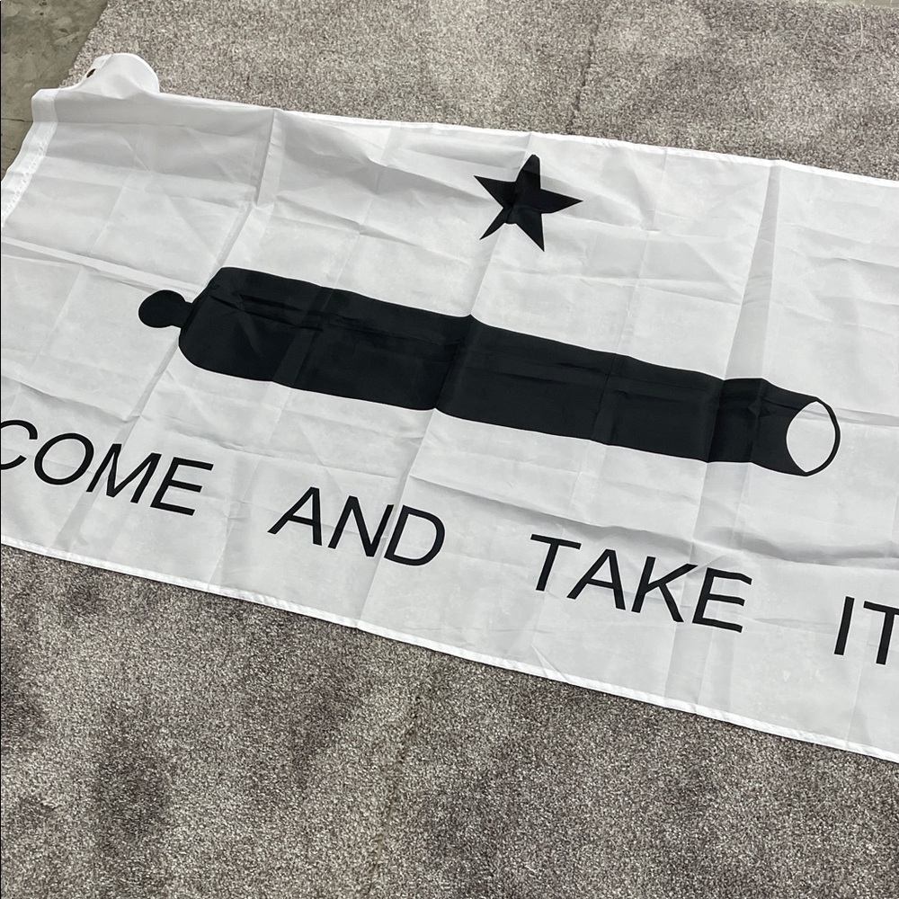 Bold Black and White Flag “Come and Take it”